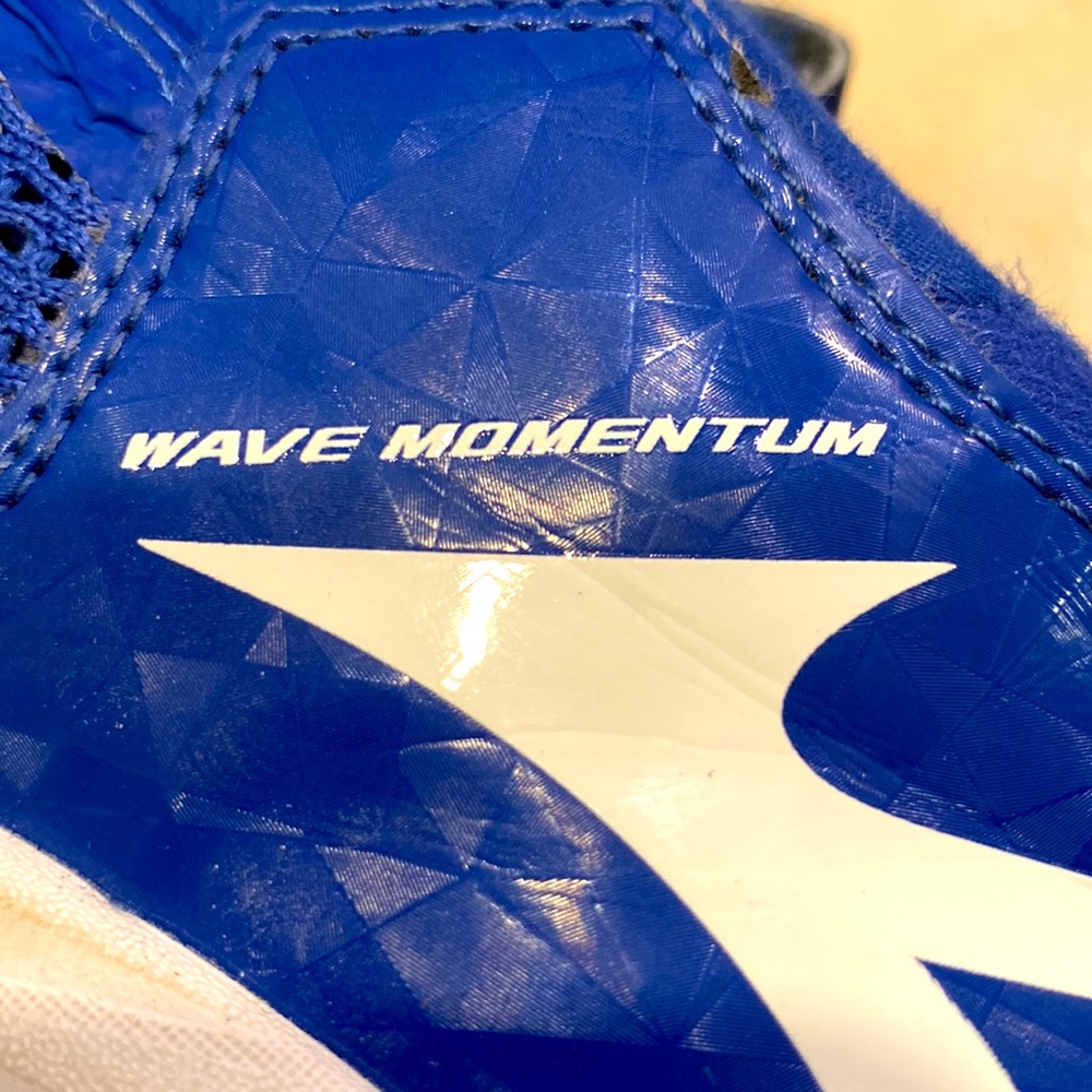 EUC 🏐 MIZUNO WAVE MOMENTUM COBALT BLUE VOLLEYBALL 🏐 COURT SNEAKERS—wknd SALE!! - Picture 6 of 11